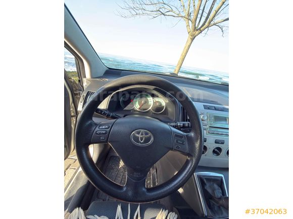 Sahibinden Toyota Corolla 1.6 Verso 2004 Model