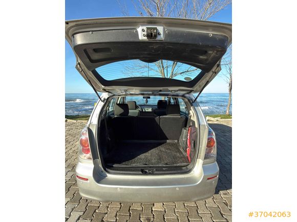 Sahibinden Toyota Corolla 1.6 Verso 2004 Model