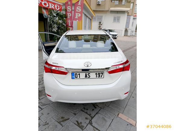Sahibinden Toyota Corolla 1.4 D-4D Touch 2015 Model Adana