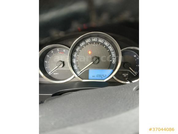 Sahibinden Toyota Corolla 1.4 D-4D Touch 2015 Model Adana