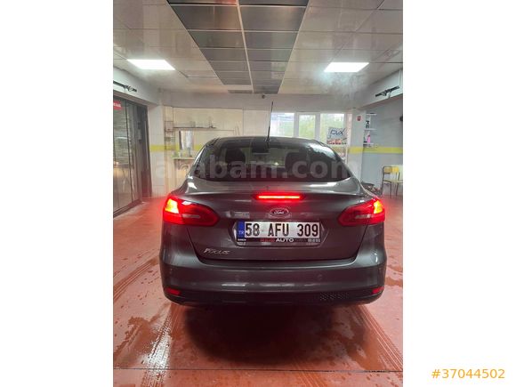 Sahibinden Ford Focus 1.6 TDCi Titanium 2015 Model 