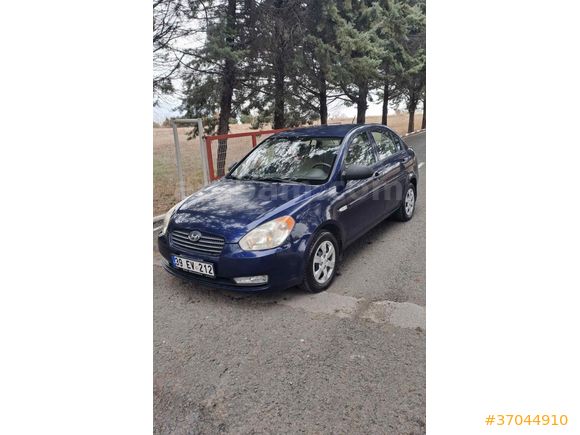 Sahibinden Hyundai Accent Era 1.4 Team 2009 Model  125.000 km Lacivert