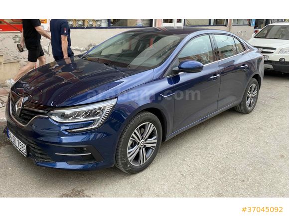 Sahibinden Renault Megane 1.3 TCe Touch PLAS 2025 Model 