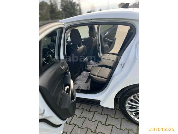 Sahibinden Ford Focus 1.5 TDCi Titanium 2020 Model 