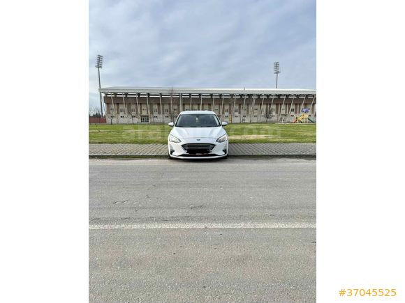 Sahibinden Ford Focus 1.5 TDCi Titanium 2020 Model 