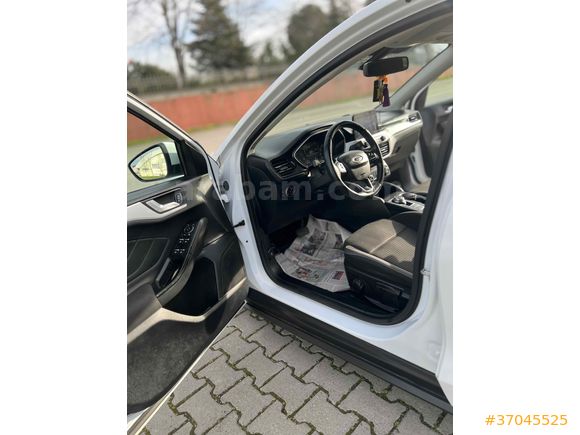 Sahibinden Ford Focus 1.5 TDCi Titanium 2020 Model 