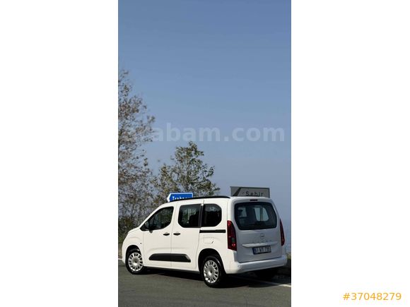 Sahibinden Opel Combo 1.5 CDTI Essential 2025 Model 