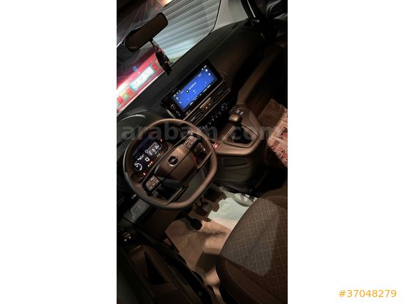 Sahibinden Opel Combo 1.5 CDTI Essential 2025 Model 