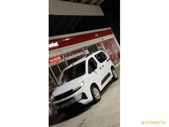 Sahibinden Opel Combo 1.5 CDTI Essential 2025 Model 