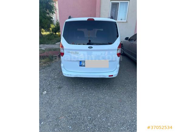 Sahibinden Ford Tourneo Courier 1.6 TDCi Titanium Plus 2015 Model 