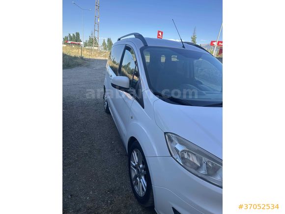Sahibinden Ford Tourneo Courier 1.6 TDCi Titanium Plus 2015 Model 