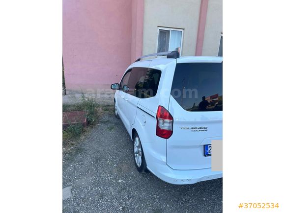 Sahibinden Ford Tourneo Courier 1.6 TDCi Titanium Plus 2015 Model 