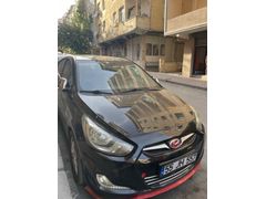 Sahibinden Hyundai Accent Blue 1.6 CRDI Mode 2012 Model  163.000 km Siyah