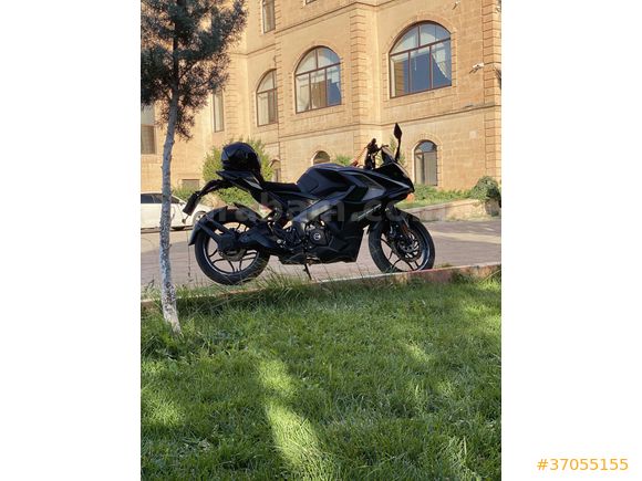 İhtiyaçtan dolayı.    
Bajaj Pulsar 200 RS Mardin