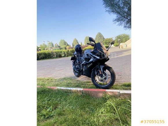 İhtiyaçtan dolayı.    
Bajaj Pulsar 200 RS Mardin