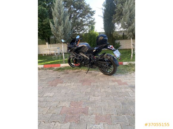 İhtiyaçtan dolayı.    
Bajaj Pulsar 200 RS Mardin