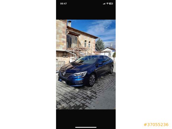 masajlı ısıtmalı tam deri koltuklu ısıtmalı direksiyon ısıtmalı servis bakımlı garantisi devam eden Icon 2023 Model  cosmo Mav)
