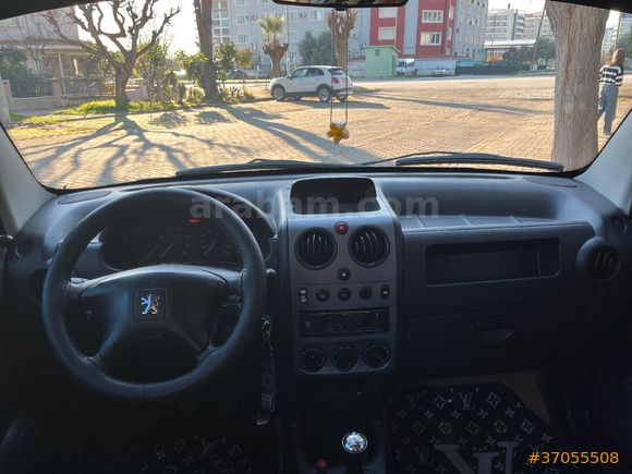 Sahibinden Peugeot Partner 1.9 D 2006 Model