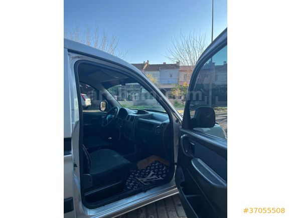 Sahibinden Peugeot Partner 1.9 D 2006 Model