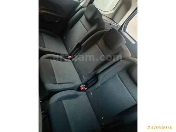 Sahibinden Fiat Doblo Combi 1.5 BlueHDi Easy 2023 Model