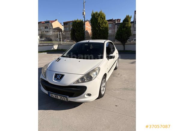 Sahibinden Peugeot 206+ 1.4 HDi Comfort 2012 Model  275.000 km Beyaz