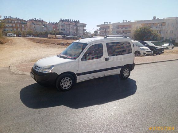 Sahibinden Peugeot Partner 1.9 D Profil 2005 Model Antalya 197.500 km Beyaz