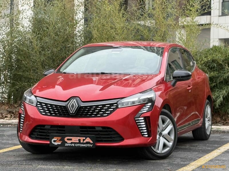 Galeriden Renault Clio 1.0 TCe Evolution 2023 Model İstanbul 52.000 km Kırmızı