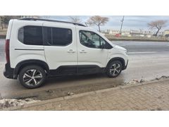 Sahibinden Peugeot Rifter 1.5 BlueHDI GT 2023 Model Diyarbakır 72.250 km Beyaz