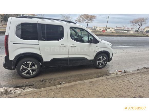 Sahibinden Peugeot Rifter 1.5 BlueHDI GT 2023 Model Diyarbakır 72.250 km Beyaz