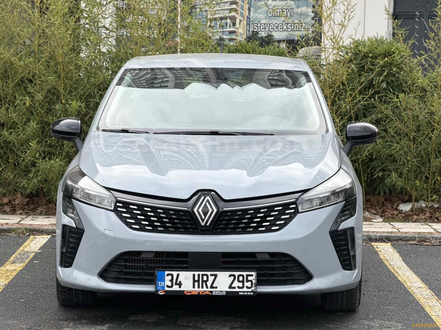 Galeriden Renault Clio 1.0 TCe Evolution 2023 Model İstanbul 51.000 km Gri (titanyum) 5