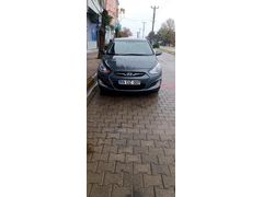 Sahibinden Hyundai Accent Blue 1.4 CVVT Mode Plus 2012 Model  145.000 km Gri (titanyum)