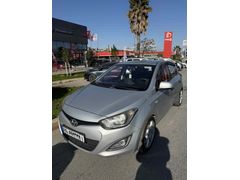 Sahibinden Hyundai i20 1.4 CRDi Jump 2013 Model  195.000 km Gri (Gümüş)