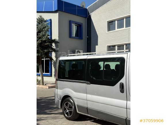 Sahibinden Renault Trafic 2.0 DCI Grand Confort 2011 Model