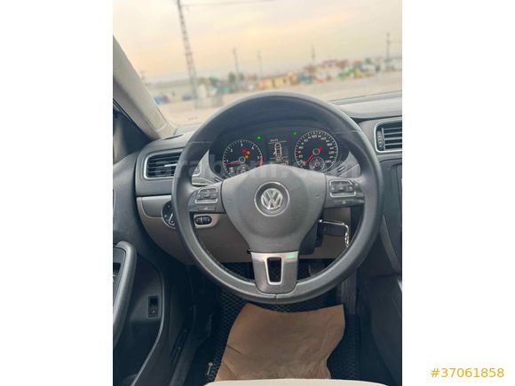 Sahibinden Volkswagen Jetta 1.6 TDi Highline 2012 Model 