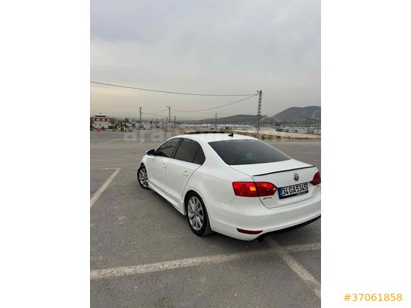 Sahibinden Volkswagen Jetta 1.6 TDi Highline 2012 Model 