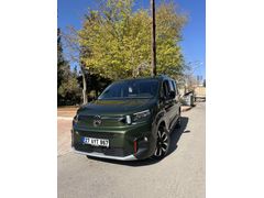 Sahibinden Citroen Berlingo 1.5 BlueHDI Shine Bold 2024 Model  23.000 km Yeşil