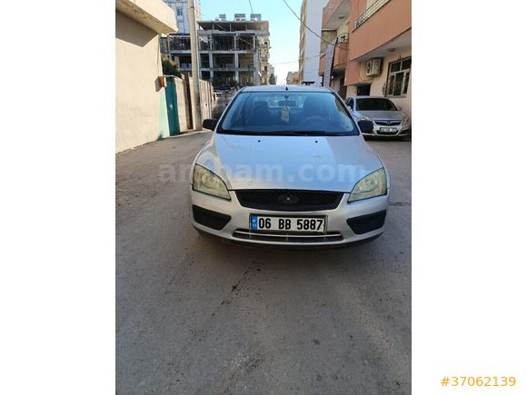 Sahibinden Ford Focus 1.6 TDCi Trend 2005 Model  311.000 km Gri
