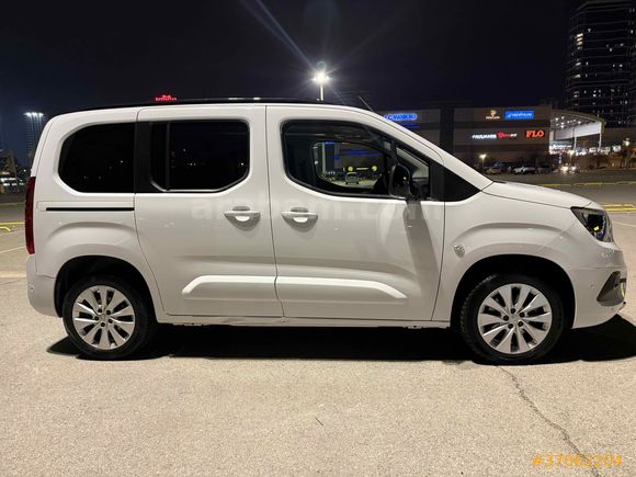 Sahibinden Opel Combo 1.5 CDTI Ultimate 2024 Model  44.000 km Beyaz