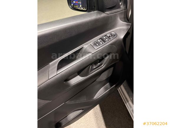 Sahibinden Opel Combo 1.5 CDTI Ultimate 2024 Model  44.000 km Beyaz
