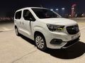 Sahibinden Opel Combo 1.5 CDTI Ultimate 2024 Model  44.000 km Beyaz