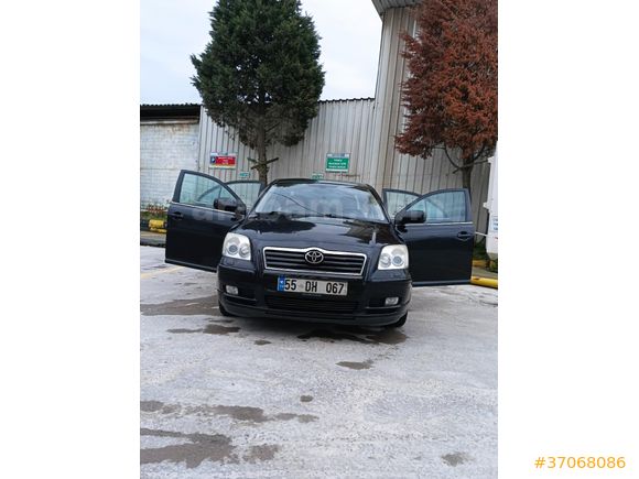 Sahibinden Toyota Avensis 1.6 2005 Model