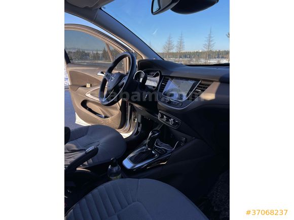 Sahibinden Opel Crossland 1.2 T Essential 2024 Model 