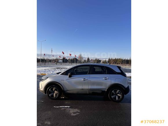 Sahibinden Opel Crossland 1.2 T Essential 2024 Model 