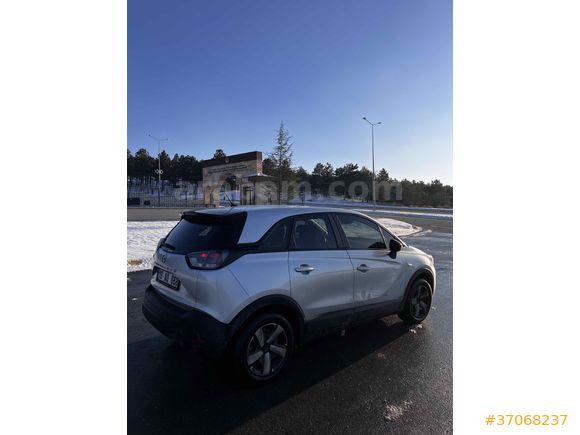 Sahibinden Opel Crossland 1.2 T Essential 2024 Model 