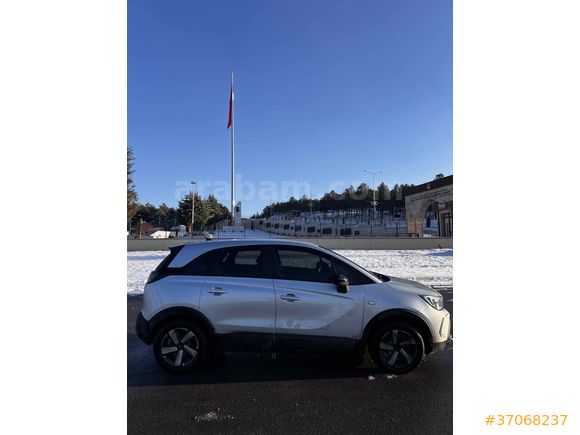 Sahibinden Opel Crossland 1.2 T Essential 2024 Model 