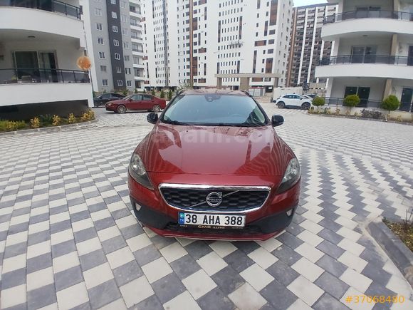 Sahibinden Volvo V40 Cross Country 1.6 T4 Premium 2013 Model