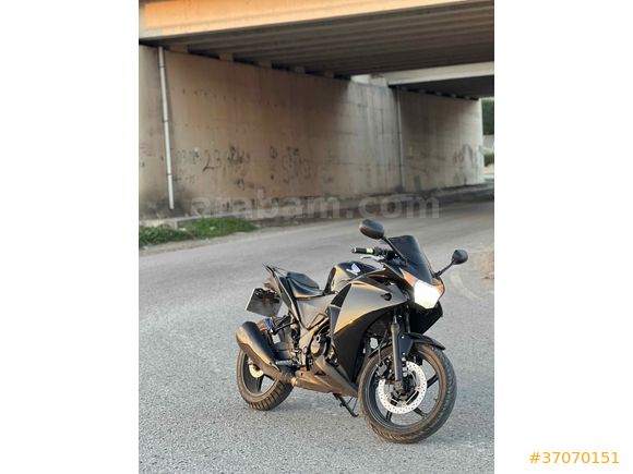 Sahibinden Honda CB 250 R 