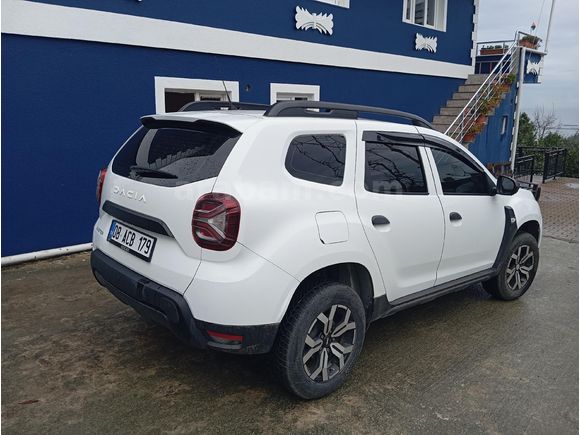 2023 MODEL DUSTER 1.3 OTOMATİK VİTES 103 BİNDE BOYASIZ