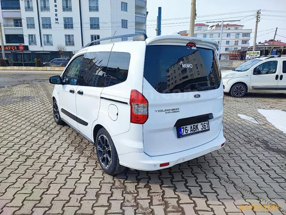 Sahibinden Ford Tourneo Courier 1.5 TDCi Titanium Plus 2022 Model