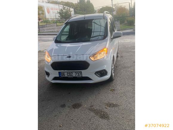 Sahibinden Ford Tourneo Courier 1.5 TDCi Titanium 2021 Model Ankara 108.000 km Beyaz